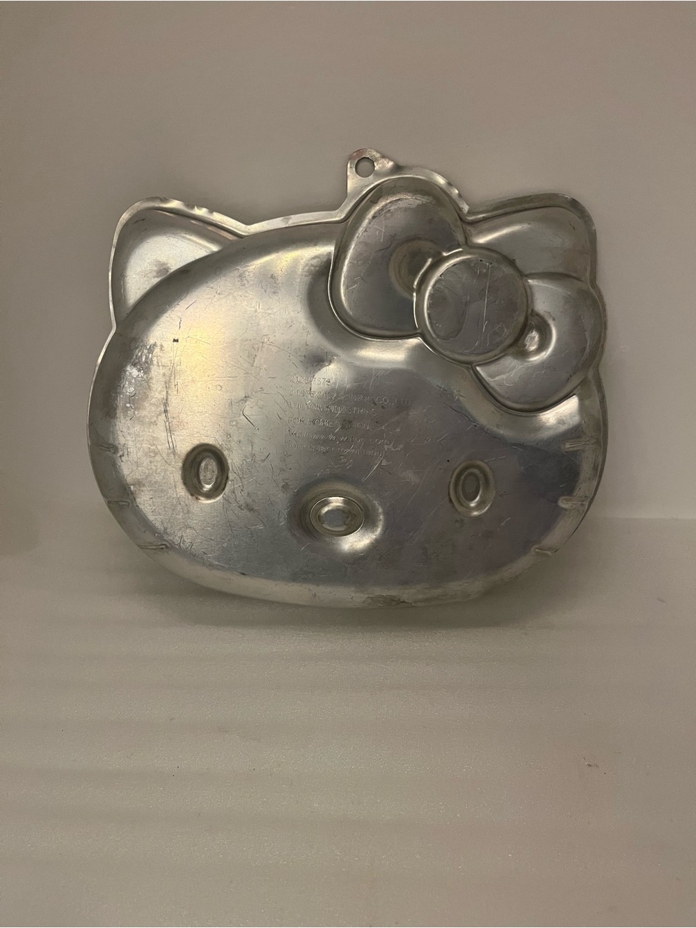 Wilton Hello Kitty Shaped Aluminum Cake Pan, Silver, MPN 2105-7575